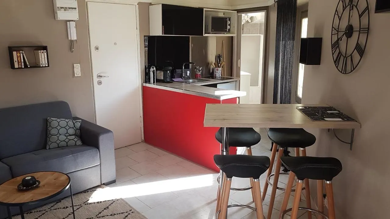 Charmant Studio Vieux-Nice Coulee Verte Apartment 0*, Nice France